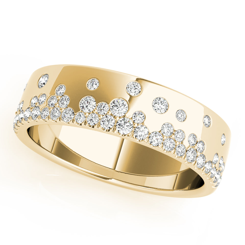 5.5mm scattered wedding band in 14K yellow gold with pavé diamond details